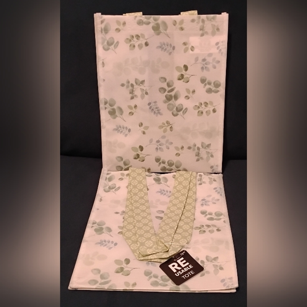 Reusable Leaf Print Tote Bag - Picture 2 of 2